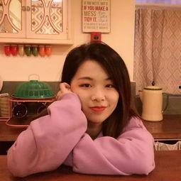 闺蜜进了娱乐圈吃瓜,娱乐圈吃瓜盛宴即将开启！