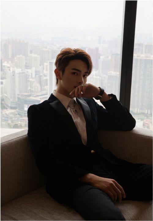 吃瓜娱乐圈许凯是谁,娱乐圈的瓜中明星，揭秘他的成长之路